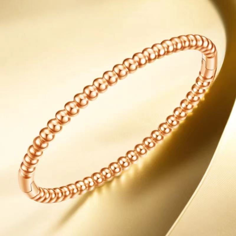 Stainless Steel Titanium Bracelet Women Non-Fading Electroplated Buckle Jewelry Accessory