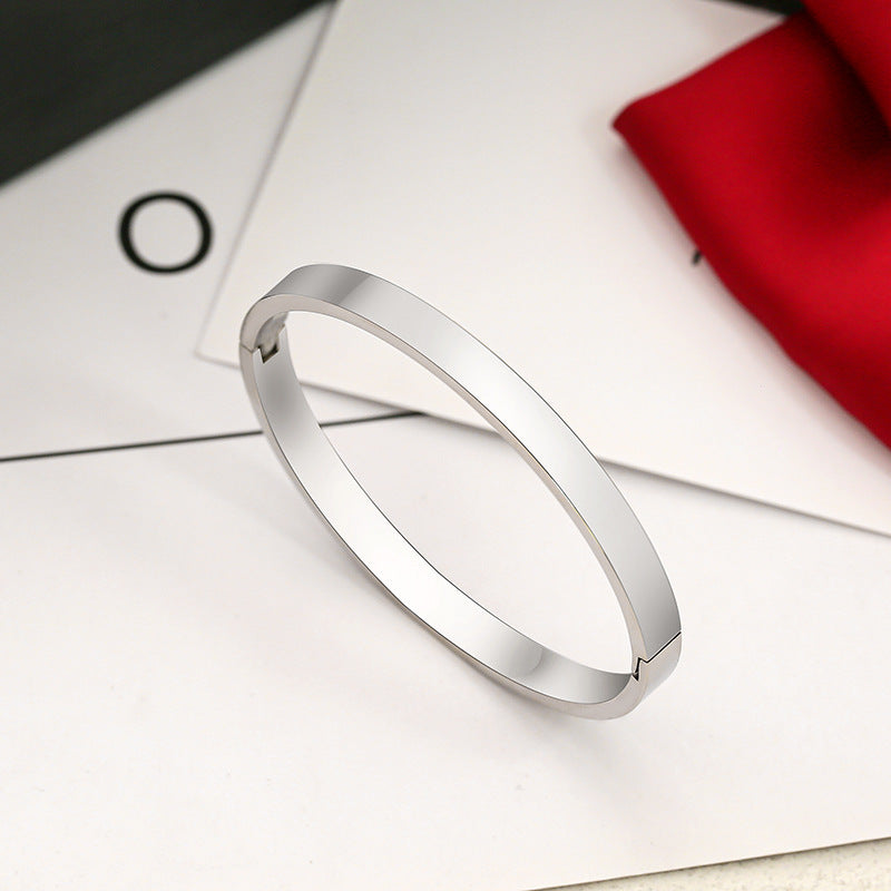 Stainless Steel Titanium Bracelet Women Non-Fading Electroplated Buckle Jewelry Accessory