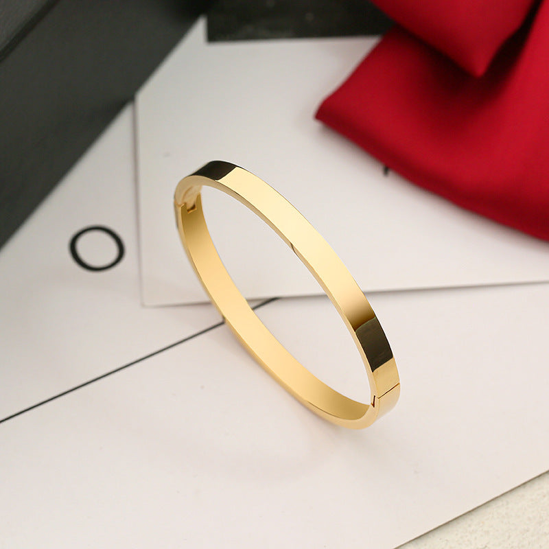 Stainless Steel Titanium Bracelet Women Non-Fading Electroplated Buckle Jewelry Accessory
