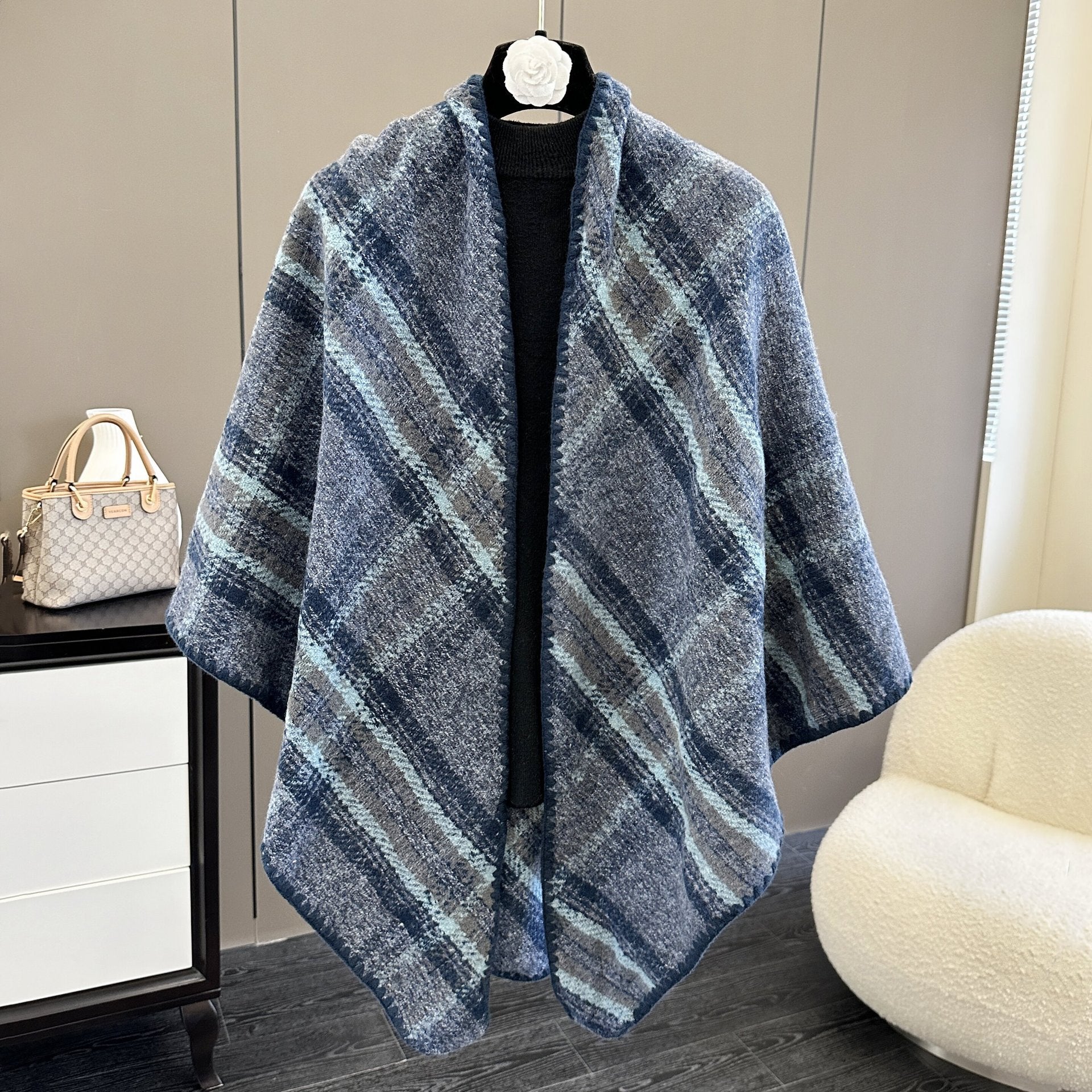 Affordable Luxury Fashion Wind Outdoor Autumn And Winter Scarf